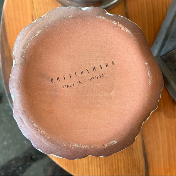 New Pottery Barn Rose Ceramic Cachepot, Grey Rosebud Planter, Small White Pot - Picture 14 of 14